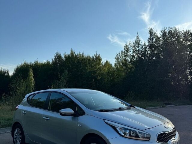 Серый Киа Сид, объемом двигателя 1.6 л и пробегом 122 тыс. км за 8500 $, фото 1 на Automoto.ua