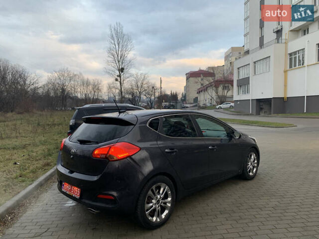 Серый Киа Сид, объемом двигателя 1.6 л и пробегом 60 тыс. км за 13400 $, фото 3 на Automoto.ua