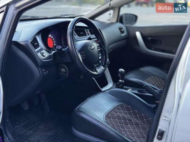 Сірий Кіа Сід, об'ємом двигуна 1.4 л та пробігом 274 тис. км за 6399 $, фото 16 на Automoto.ua