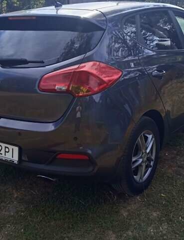 Серый Киа Сид, объемом двигателя 1.6 л и пробегом 289 тыс. км за 8000 $, фото 8 на Automoto.ua