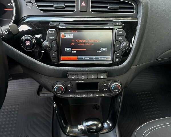 Серый Киа Сид, объемом двигателя 1.6 л и пробегом 253 тыс. км за 11000 $, фото 17 на Automoto.ua
