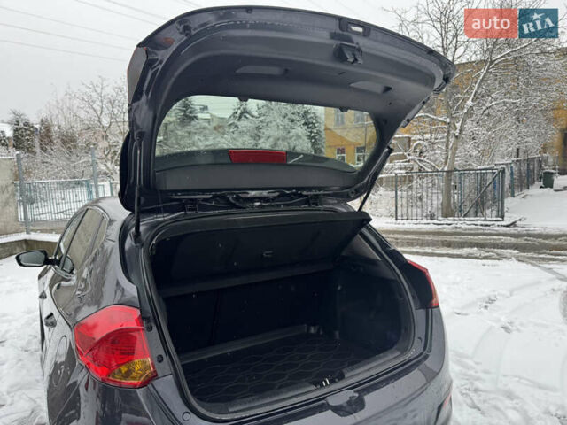 Сірий Кіа Сід, об'ємом двигуна 1.6 л та пробігом 60 тис. км за 13500 $, фото 29 на Automoto.ua