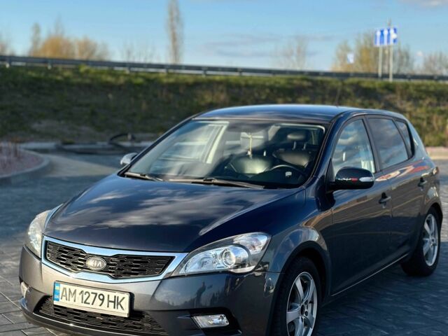 Серый Киа Сид, объемом двигателя 1.6 л и пробегом 231 тыс. км за 6900 $, фото 1 на Automoto.ua