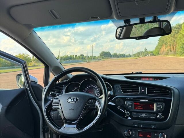 Серый Киа Сид, объемом двигателя 1.6 л и пробегом 122 тыс. км за 8500 $, фото 17 на Automoto.ua
