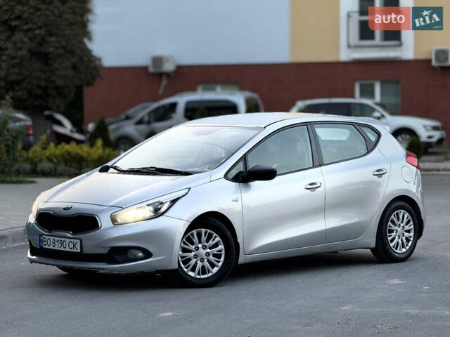 Серый Киа Сид, объемом двигателя 1.4 л и пробегом 271 тыс. км за 7200 $, фото 6 на Automoto.ua