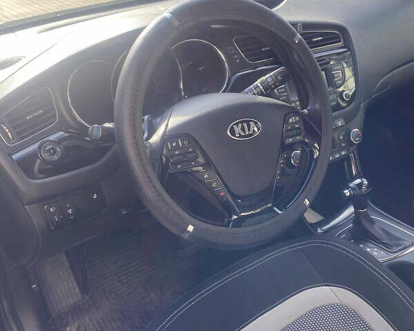 Сірий Кіа Сід, об'ємом двигуна 1.59 л та пробігом 247 тис. км за 10500 $, фото 7 на Automoto.ua