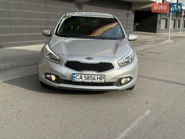 Серый Киа Сид, объемом двигателя 1.6 л и пробегом 65 тыс. км за 12800 $, фото 1 на Automoto.ua