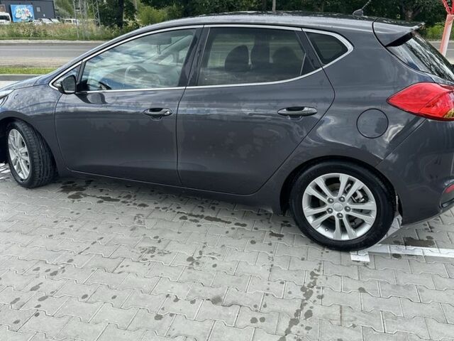 Серый Киа Сид, объемом двигателя 1.6 л и пробегом 188 тыс. км за 7500 $, фото 3 на Automoto.ua