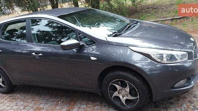 Сірий Кіа Сід, об'ємом двигуна 1.6 л та пробігом 148 тис. км за 9700 $, фото 12 на Automoto.ua