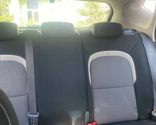 Сірий Кіа Сід, об'ємом двигуна 1.59 л та пробігом 247 тис. км за 10500 $, фото 11 на Automoto.ua