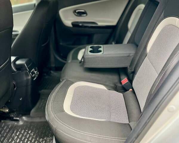 Серый Киа Сид, объемом двигателя 1.59 л и пробегом 131 тыс. км за 10500 $, фото 20 на Automoto.ua