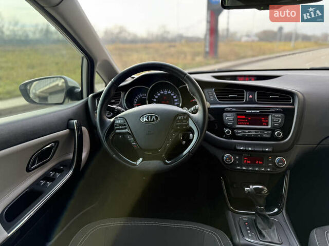 Серый Киа Сид, объемом двигателя 1.6 л и пробегом 65 тыс. км за 12800 $, фото 20 на Automoto.ua