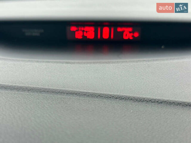 Серый Киа Сид, объемом двигателя 1.6 л и пробегом 200 тыс. км за 10300 $, фото 13 на Automoto.ua