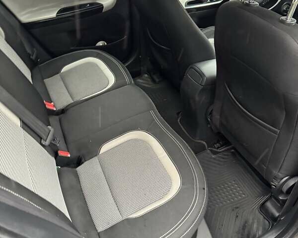 Серый Киа Сид, объемом двигателя 1.58 л и пробегом 148 тыс. км за 10400 $, фото 17 на Automoto.ua