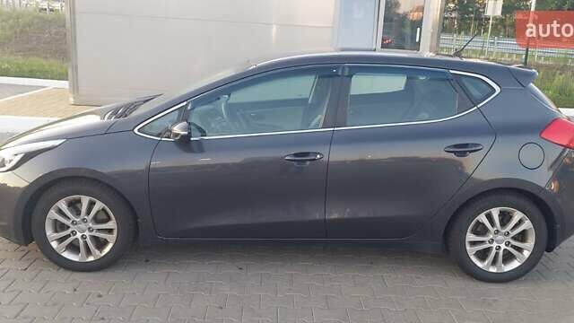 Серый Киа Сид, объемом двигателя 1.6 л и пробегом 103 тыс. км за 13600 $, фото 3 на Automoto.ua