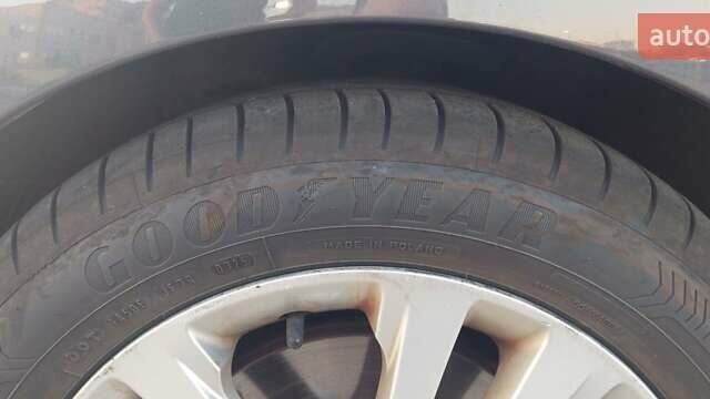 Серый Киа Сид, объемом двигателя 1.6 л и пробегом 103 тыс. км за 13600 $, фото 15 на Automoto.ua