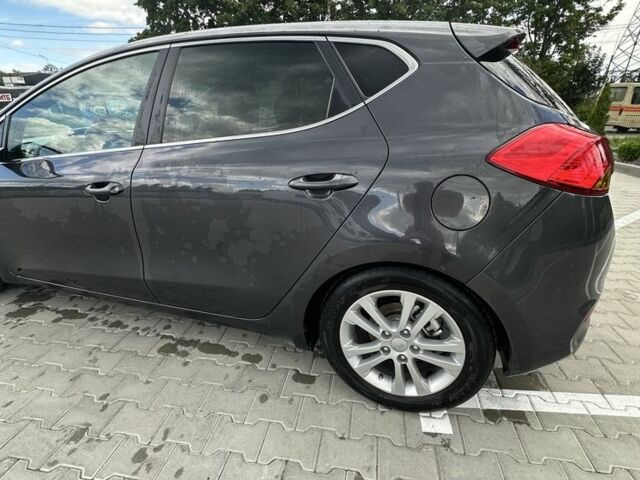 Серый Киа Сид, объемом двигателя 1.6 л и пробегом 188 тыс. км за 7500 $, фото 2 на Automoto.ua