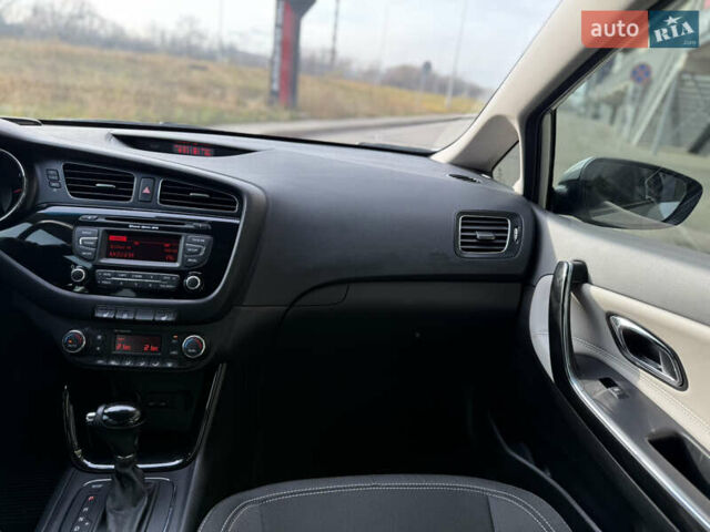 Серый Киа Сид, объемом двигателя 1.6 л и пробегом 65 тыс. км за 12800 $, фото 21 на Automoto.ua