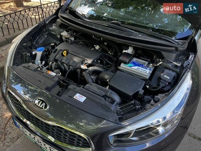Сірий Кіа Сід, об'ємом двигуна 1.4 л та пробігом 185 тис. км за 7700 $, фото 52 на Automoto.ua