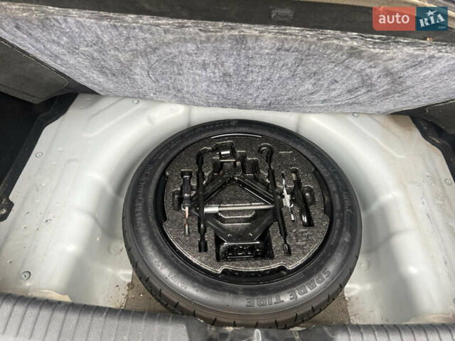 Серый Киа Сид, объемом двигателя 1.6 л и пробегом 200 тыс. км за 10300 $, фото 20 на Automoto.ua