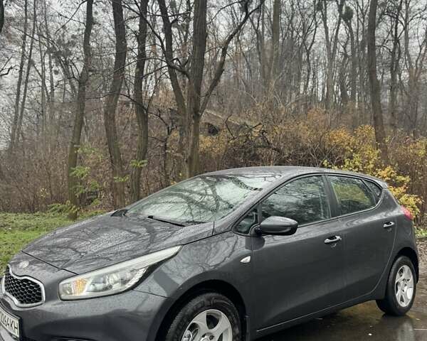 Серый Киа Сид, объемом двигателя 1.58 л и пробегом 148 тыс. км за 10400 $, фото 10 на Automoto.ua