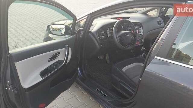 Серый Киа Сид, объемом двигателя 1.6 л и пробегом 103 тыс. км за 13600 $, фото 9 на Automoto.ua