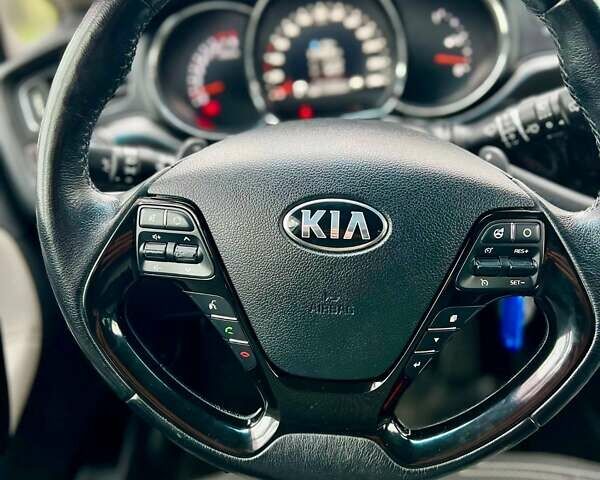 Серый Киа Сид, объемом двигателя 1.59 л и пробегом 131 тыс. км за 10500 $, фото 21 на Automoto.ua