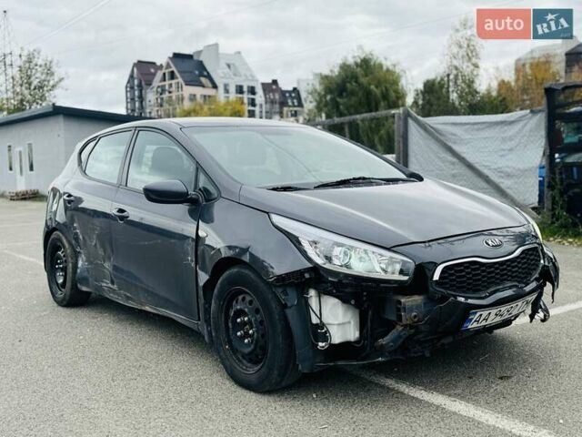 Серый Киа Сид, объемом двигателя 1.58 л и пробегом 127 тыс. км за 4300 $, фото 1 на Automoto.ua