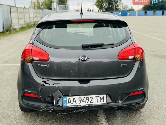 Серый Киа Сид, объемом двигателя 1.58 л и пробегом 127 тыс. км за 4300 $, фото 4 на Automoto.ua