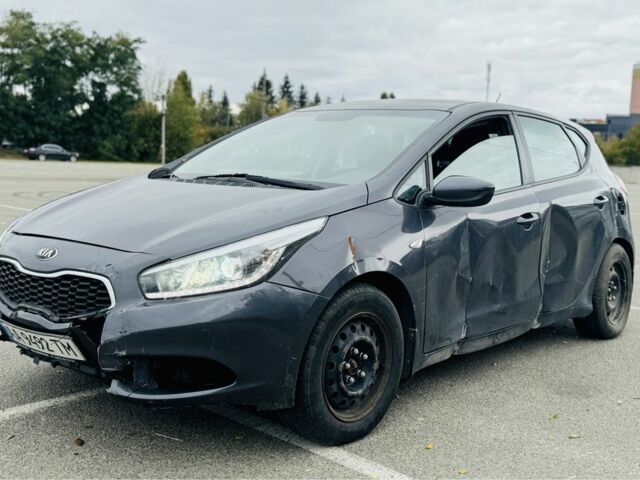 Серый Киа Сид, объемом двигателя 1.6 л и пробегом 127 тыс. км за 4300 $, фото 2 на Automoto.ua