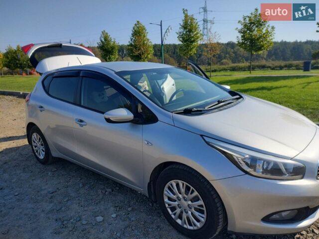 Серый Киа Сид, объемом двигателя 1.59 л и пробегом 198 тыс. км за 8900 $, фото 5 на Automoto.ua
