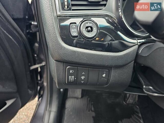 Серый Киа Сид, объемом двигателя 1.59 л и пробегом 165 тыс. км за 11250 $, фото 9 на Automoto.ua