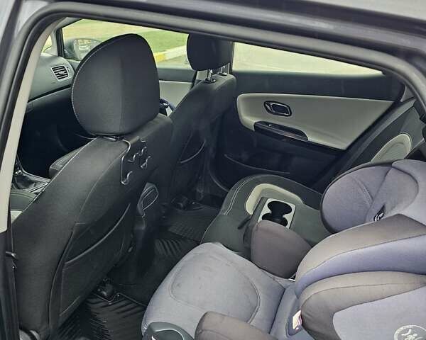 Серый Киа Сид, объемом двигателя 1.59 л и пробегом 165 тыс. км за 11250 $, фото 10 на Automoto.ua