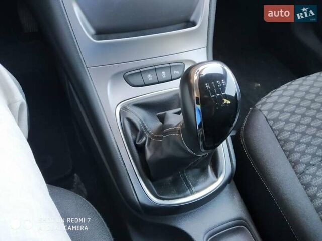 Сірий Кіа Сід, об'ємом двигуна 1.59 л та пробігом 150 тис. км за 11000 $, фото 7 на Automoto.ua