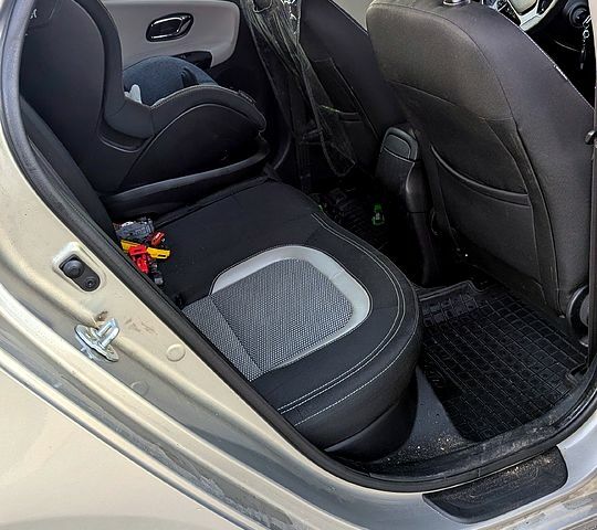 Сірий Кіа Сід, об'ємом двигуна 1.6 л та пробігом 122 тис. км за 12200 $, фото 3 на Automoto.ua