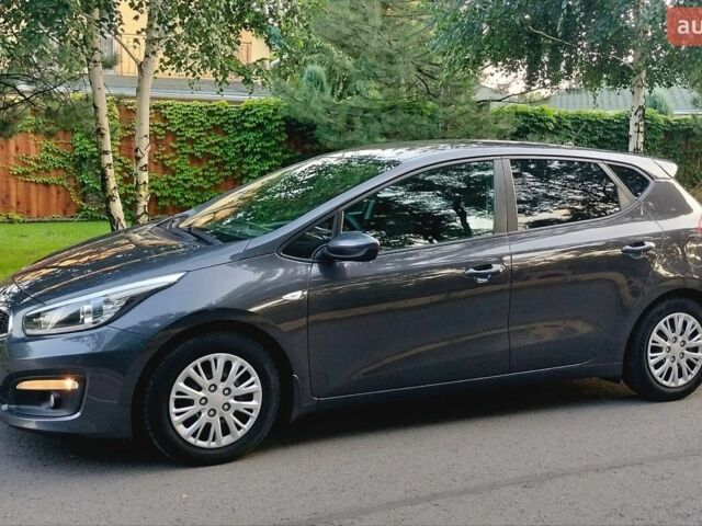 Серый Киа Сид, объемом двигателя 1.6 л и пробегом 168 тыс. км за 9499 $, фото 3 на Automoto.ua