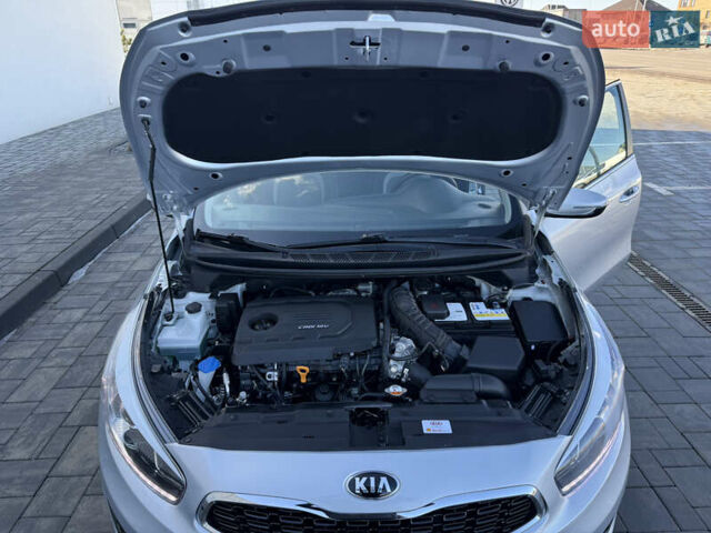 Серый Киа Сид, объемом двигателя 1.6 л и пробегом 106 тыс. км за 14800 $, фото 42 на Automoto.ua