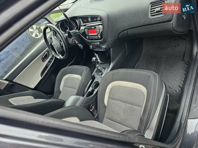 Серый Киа Сид, объемом двигателя 1.59 л и пробегом 165 тыс. км за 11250 $, фото 3 на Automoto.ua