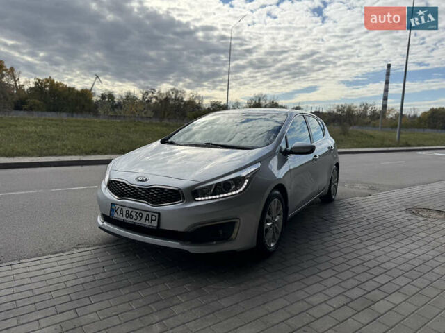Киа Сид 2017 в Киеве на Automoto.ua Серый Киа Сид, объемом двигателя 1.6 л и пробегом 95 тыс. км за 14500 $, фото 1 на Automoto.ua