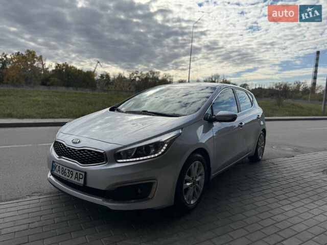 Киа Сид 2017 в Киеве на Automoto.ua Серый Киа Сид, объемом двигателя 1.6 л и пробегом 95 тыс. км за 14500 $, фото 9 на Automoto.ua