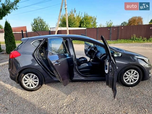 Серый Киа Сид, объемом двигателя 1.6 л и пробегом 127 тыс. км за 13700 $, фото 11 на Automoto.ua