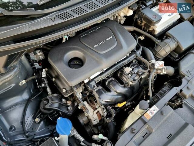 Серый Киа Сид, объемом двигателя 1.6 л и пробегом 127 тыс. км за 13700 $, фото 47 на Automoto.ua