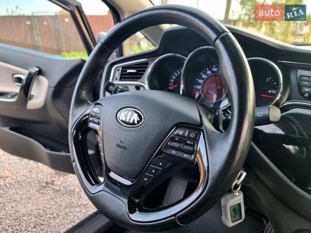 Серый Киа Сид, объемом двигателя 1.6 л и пробегом 127 тыс. км за 13700 $, фото 43 на Automoto.ua