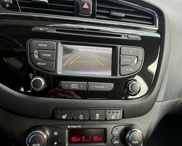 Киа Сид 2017 в Киеве на Automoto.ua Серый Киа Сид, объемом двигателя 1.6 л и пробегом 95 тыс. км за 14500 $, фото 22 на Automoto.ua