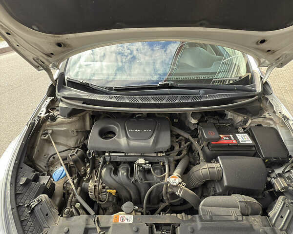 Киа Сид 2017 в Киеве на Automoto.ua Серый Киа Сид, объемом двигателя 1.6 л и пробегом 95 тыс. км за 14500 $, фото 25 на Automoto.ua