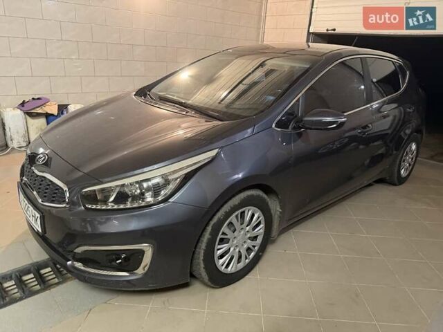 Серый Киа Сид, объемом двигателя 1.58 л и пробегом 84 тыс. км за 12500 $, фото 1 на Automoto.ua