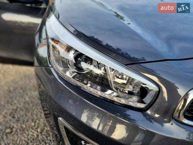 Серый Киа Сид, объемом двигателя 1.6 л и пробегом 127 тыс. км за 13700 $, фото 4 на Automoto.ua