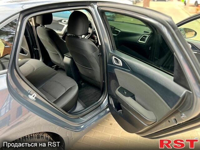 Серый Киа Сид, объемом двигателя 14 л и пробегом 75 тыс. км за 13999 $, фото 11 на Automoto.ua
