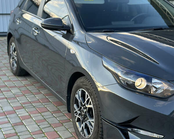 Серый Киа Сид, объемом двигателя 1.59 л и пробегом 26 тыс. км за 19500 $, фото 5 на Automoto.ua