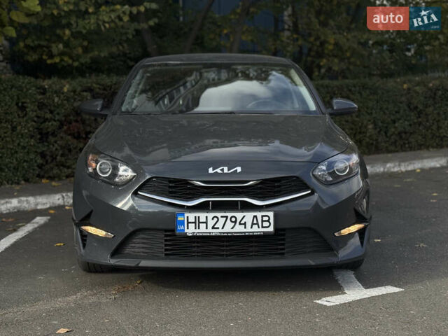 Киа Сид 2022 в Одессе на Automoto.ua Серый Киа Сид, объемом двигателя 1.59 л и пробегом 61 тыс. км за 17500 $, фото 2 на Automoto.ua